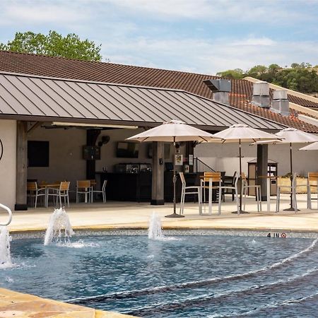 Tapatio Springs Hill Country Resort Берне Экстерьер фото